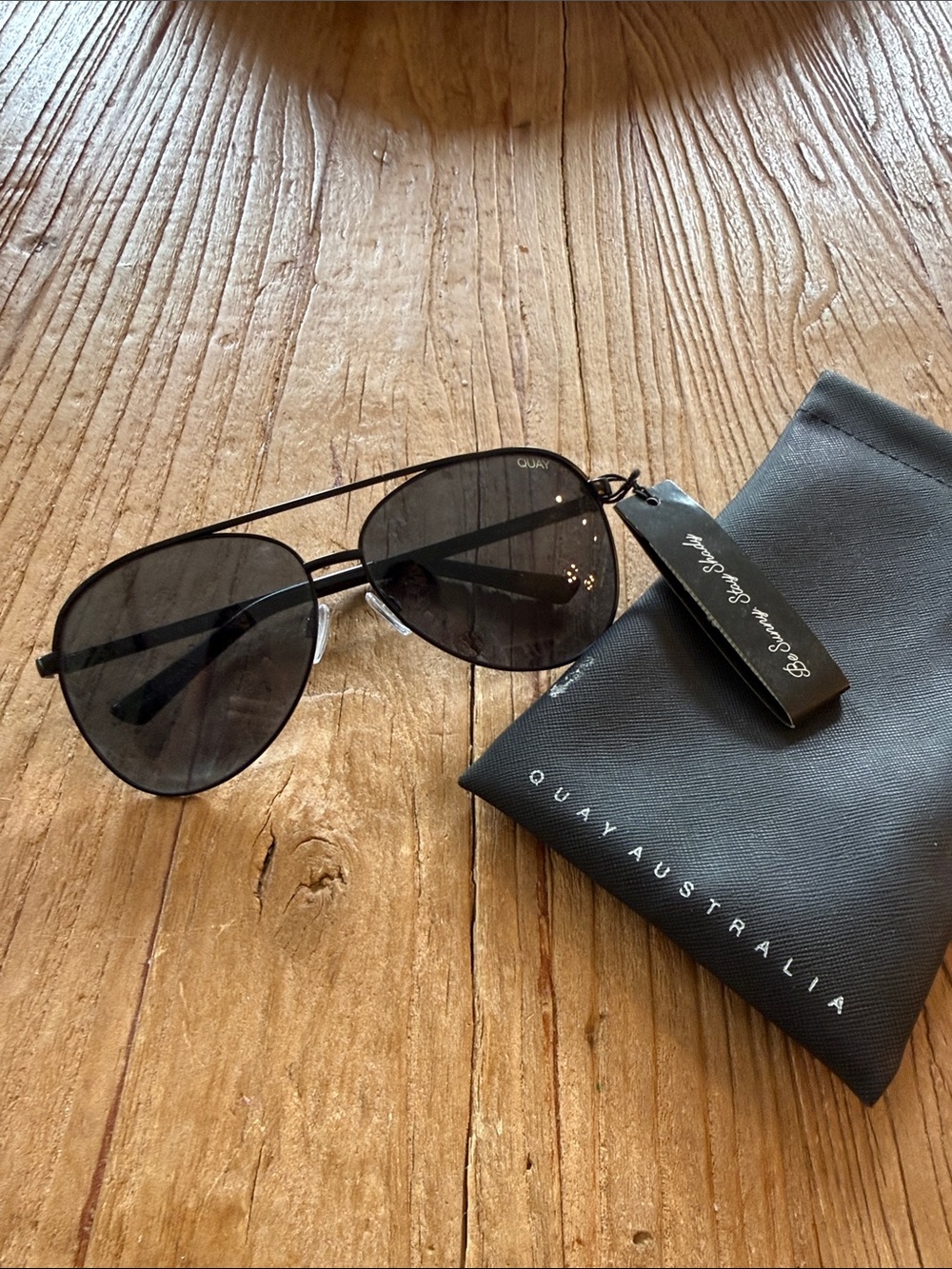 NWT Quay Australia Black Metal Aviator Sunglasses